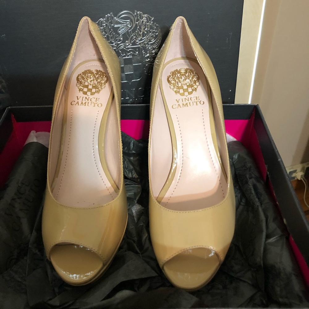 Vince Camuto Blush Parent Leather Pumps Gem